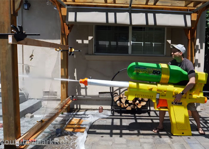 largest super soaker water gun