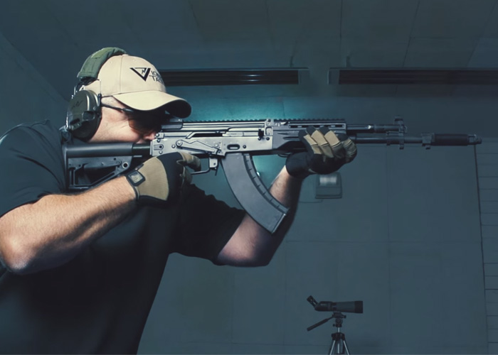 Larry Vickers Checks Out The AK 400 Pre-Production Prototype