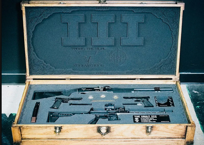 Big Daddy The Vault III Limited Edition Trunk Set