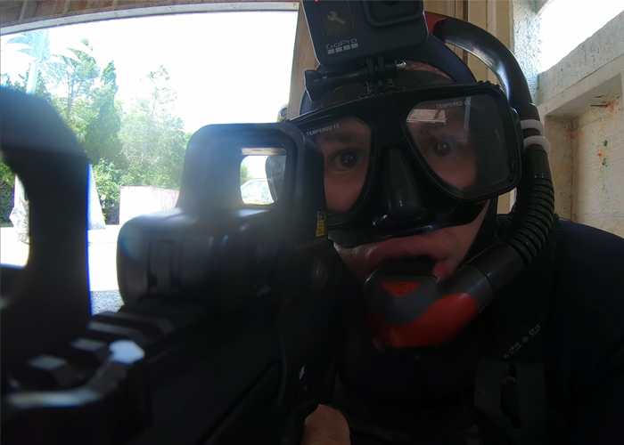 Airsoft Alfonse With The Elite Force MP7 Gen 2 GBB Navy