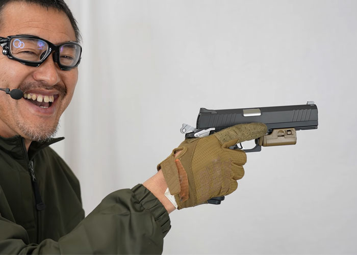 Mach Sakai Tries The Tokyo Marui Hi-Capa E AEP