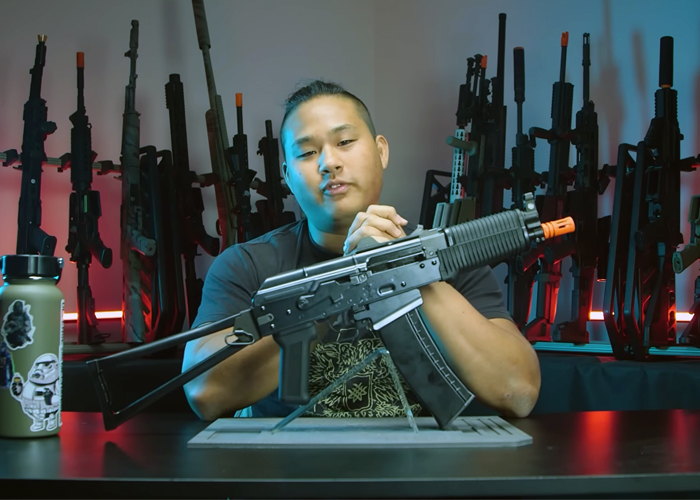Airsoft GI: WE Tech AK74UN Gas Blowback Rifle