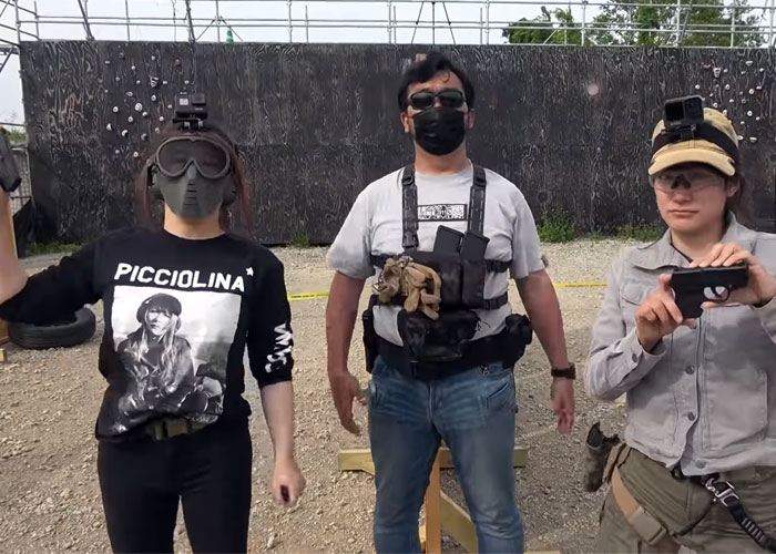 Hyperdouraku Picciolina vs Lilly Airsoft Handgun Survival Game