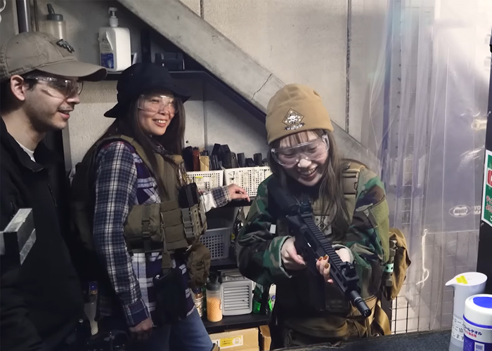 Laylax Reaction Of Two Women With Zero Knowledge Of Airsoft