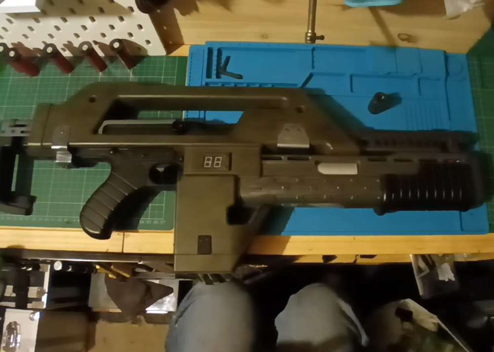 Shadow Floodlight Airsoft Pulse Rifle M41A Project