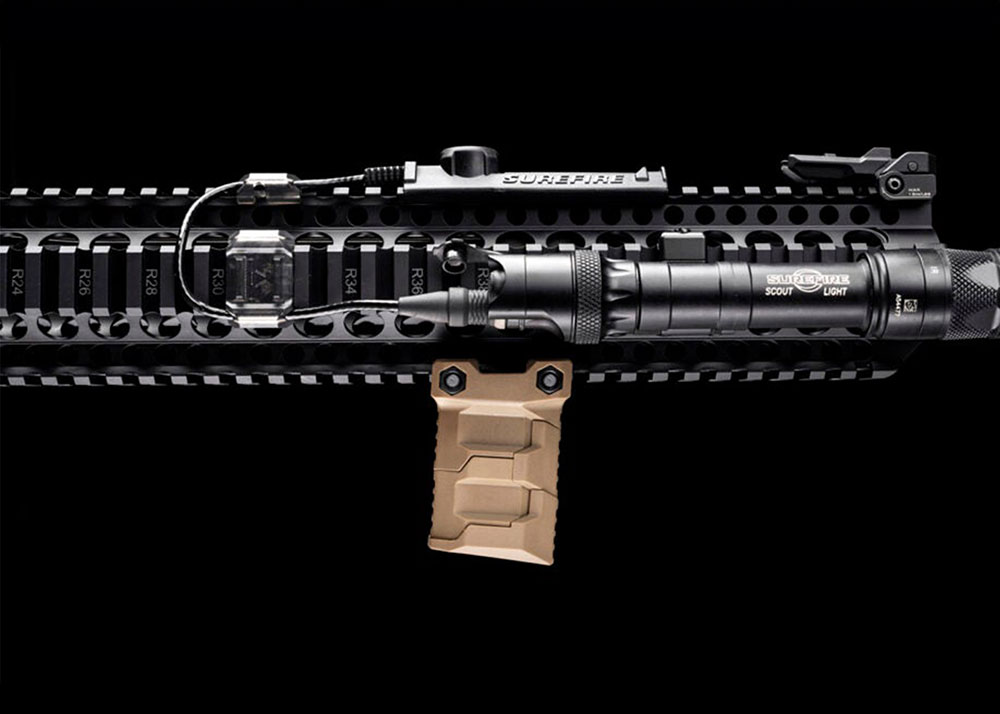 SI Strike Stacked Angled Grip with Cable Management System For Picatinny