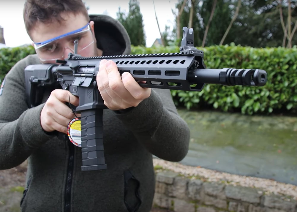 Timerzanov Airsoft: G&G Armament SGR556 AEG