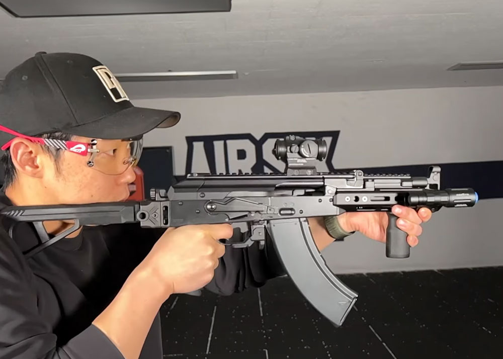 Airsix TV On The Tokyo Marui AKX GBB Rifle