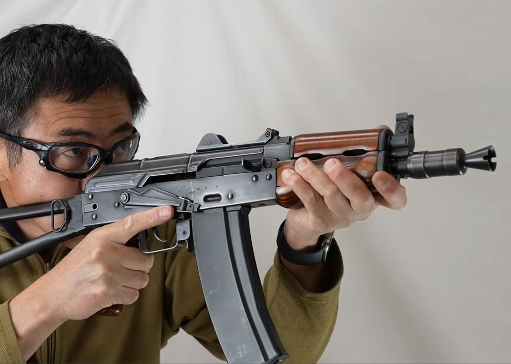 Mach Sakai With The GHK GKS74U GBB | Popular Airsoft: Welcome To