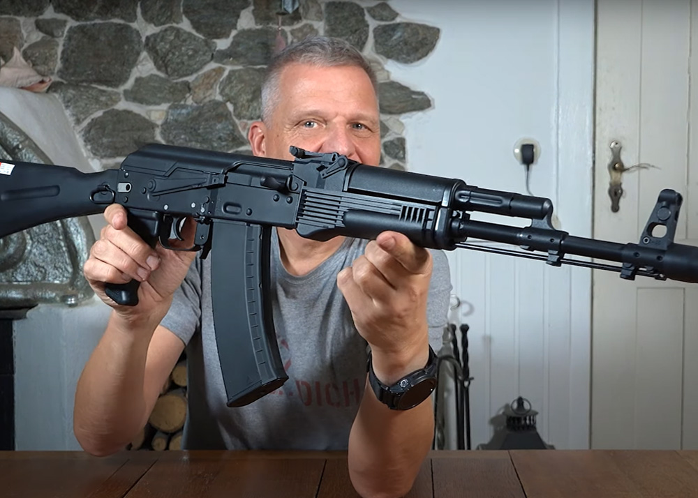 BB2K Airsoft Unboxes The VFC AK74-M GBBR