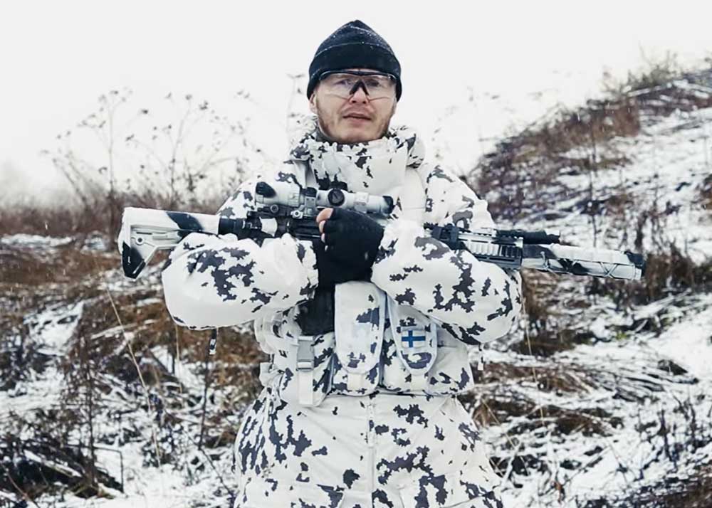 MrDuffo Playing Airsoft In Winter