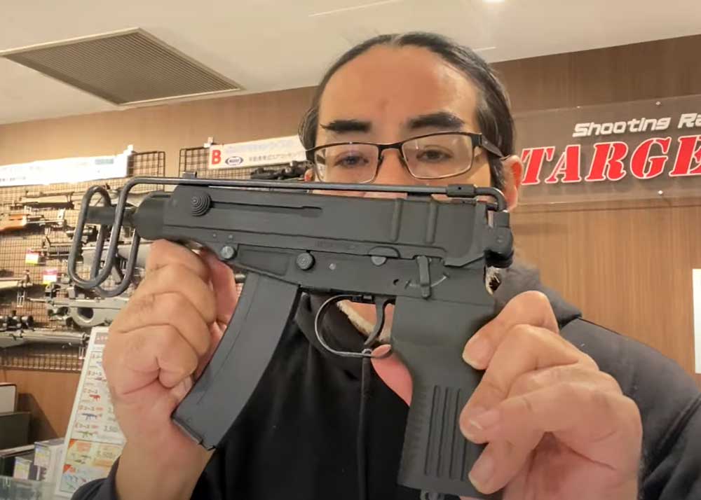 Target-1 Reviews The KSC Vz61 Scorpion