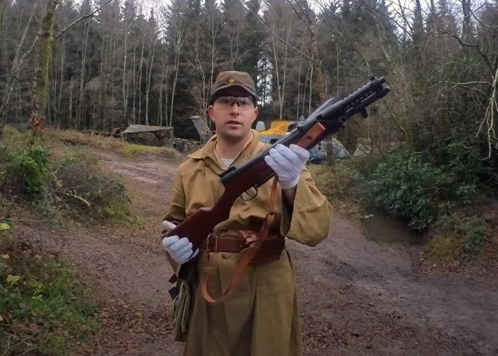 Empire of Airsoft S&T Type 100 SMG Gameplay