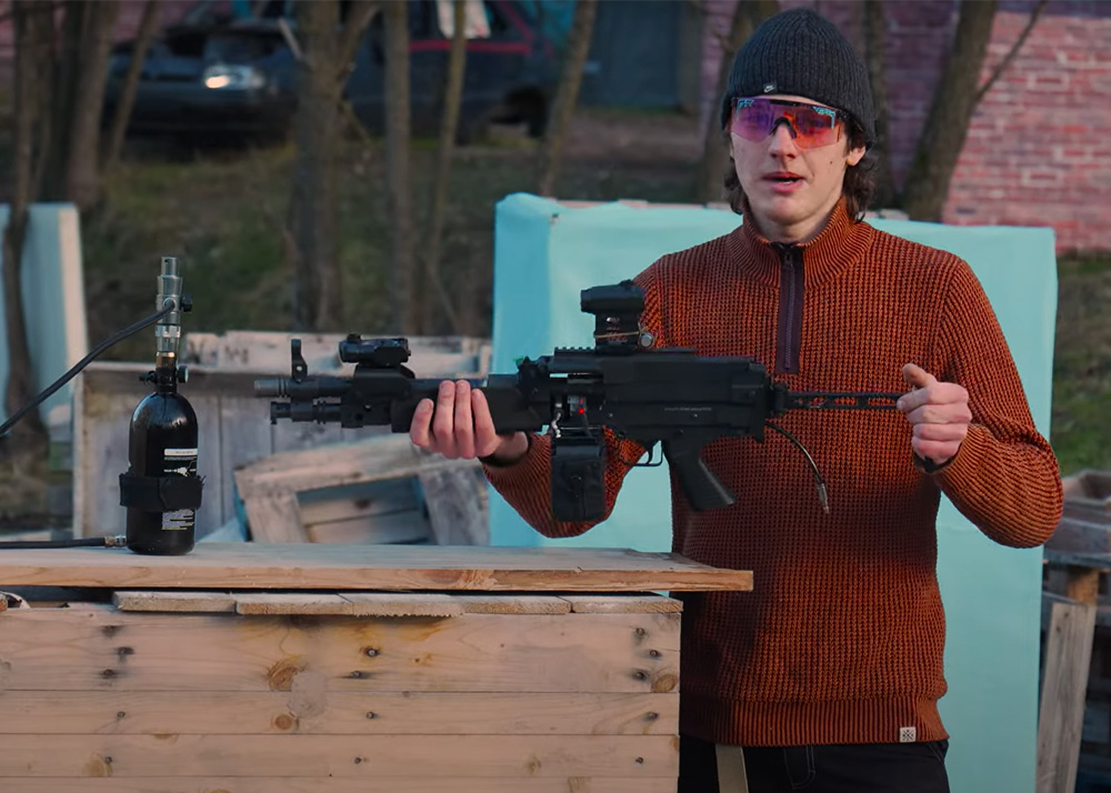 West Coast Airsoft Servis: The Lightest Airsoft LMG