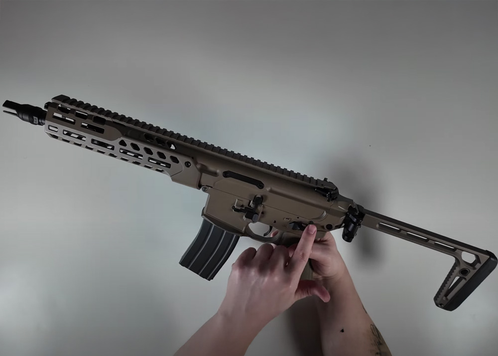 Guns & Targets: Salvo Precision MCX 10.5 Spear LT GBBR