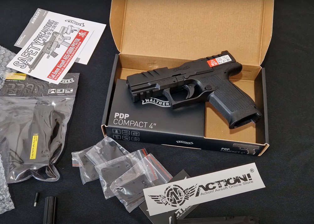 Middle Aged Gamer's VFC Walther PDP Compact GBB Unboxing