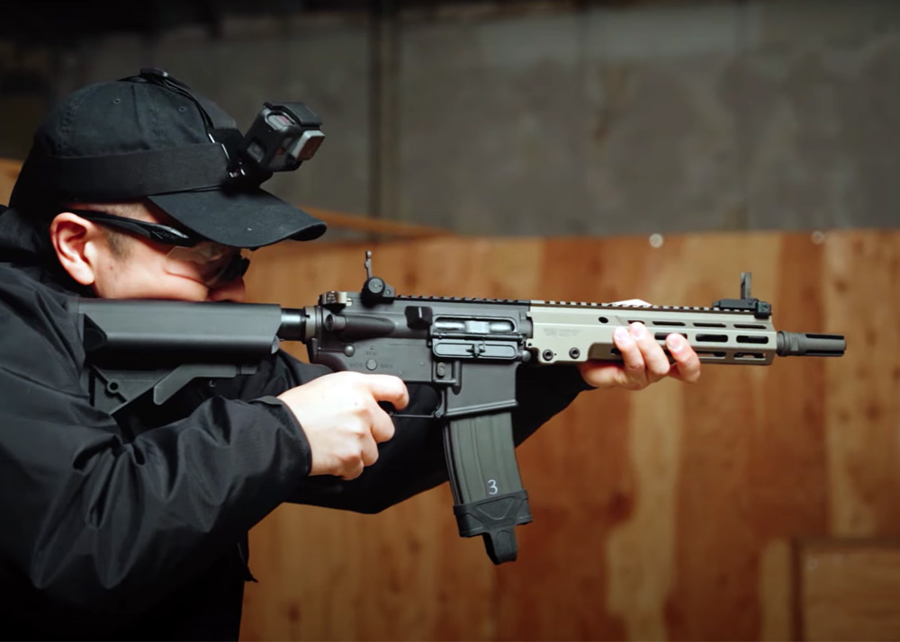 PASSiVE Shoot With The GHK M4 URG-I 10.3 V3 CO2 Blowback