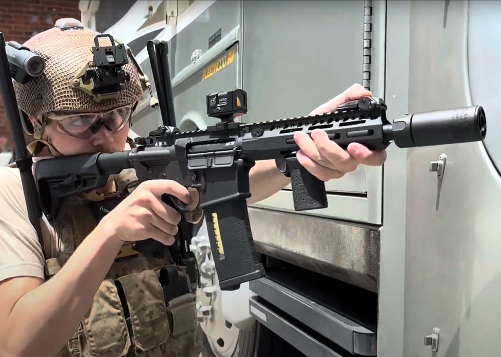 Airsoftjunkiez Expert AEG BCM Shorty Overview