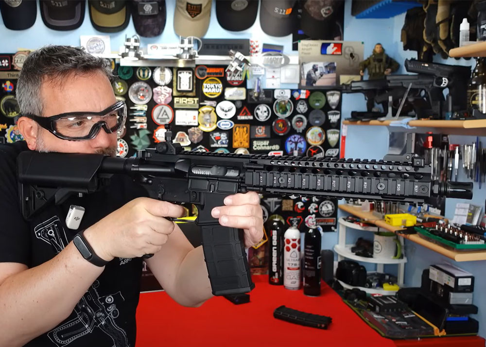 L'Antre Du Dingo: EMG/Golden Eagle Daniel Defense MK18 GBBR