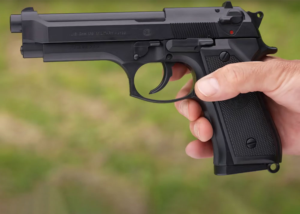 東京マルイ　M92F Military Model Tokyo Marui M92F Military Silver Gas Blowback Pistol