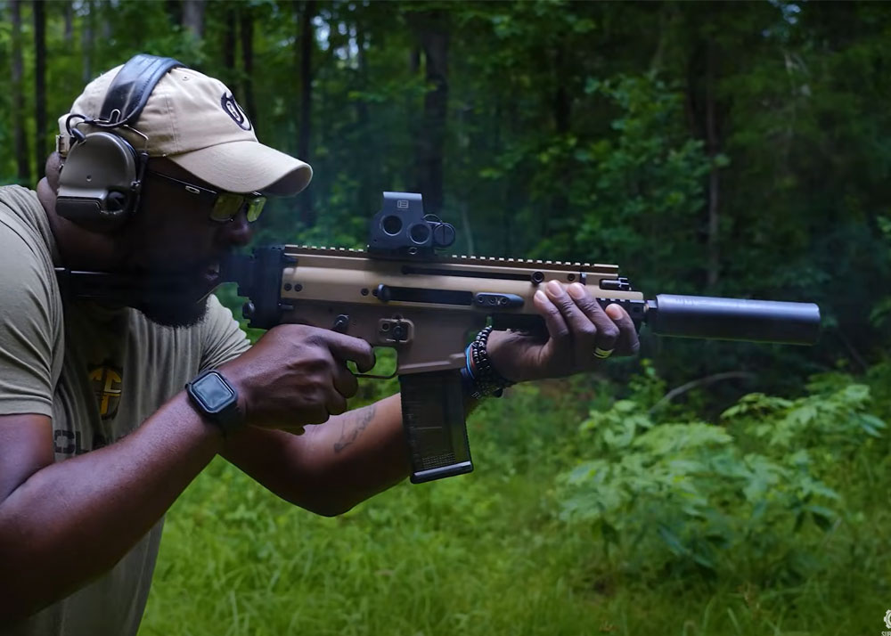 Classic Firearms: FN SCAR 15P Is .300 Blackout