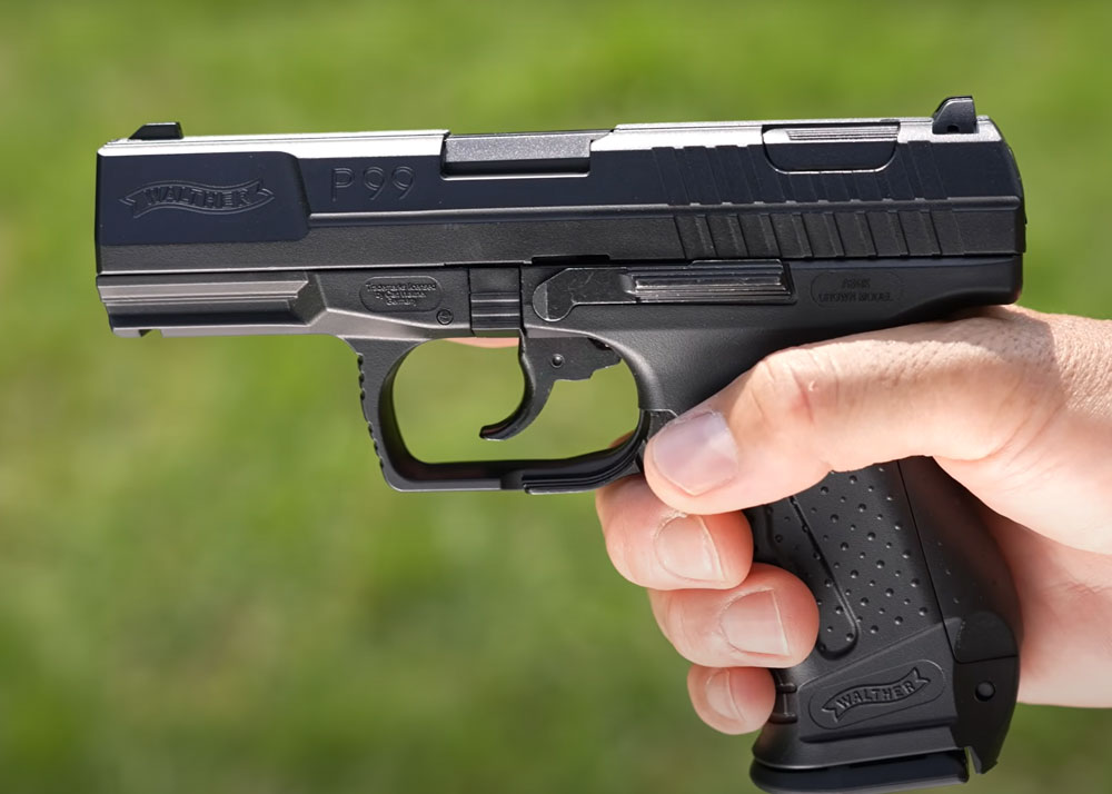 Mach Sakai Reviews The Air-Cocking Crown Model Walther P99