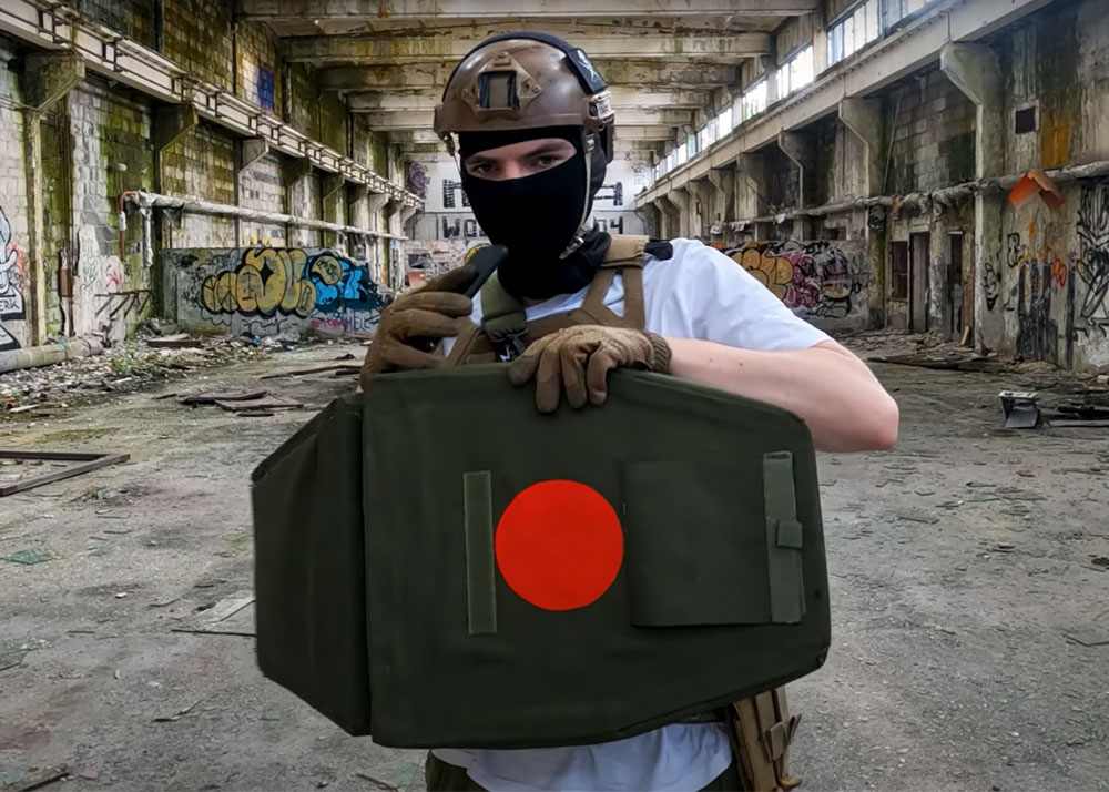 Author Making A Small VANT-LM Shield for Airsoft