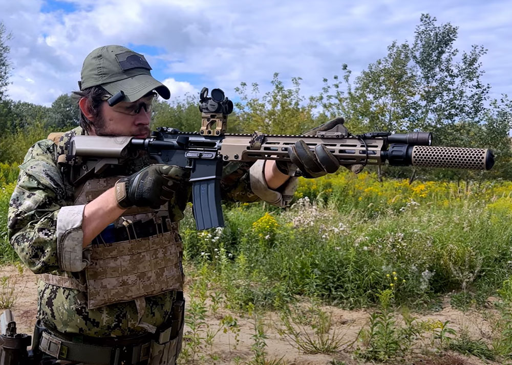 Cannon Flannel M4A1 URGI MK16 GBBR Build