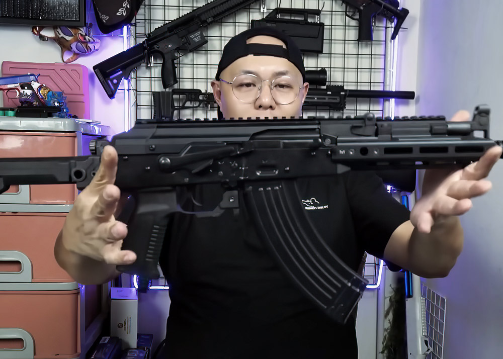 Airsoft Yellow Label Man Unboxing & Testing The Tokyo Marui AKX GBB