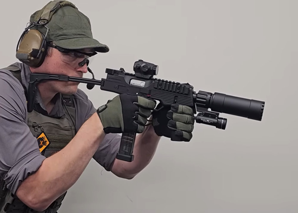 Explosive Enterprises' Maruyama Airsoft MP9 Review