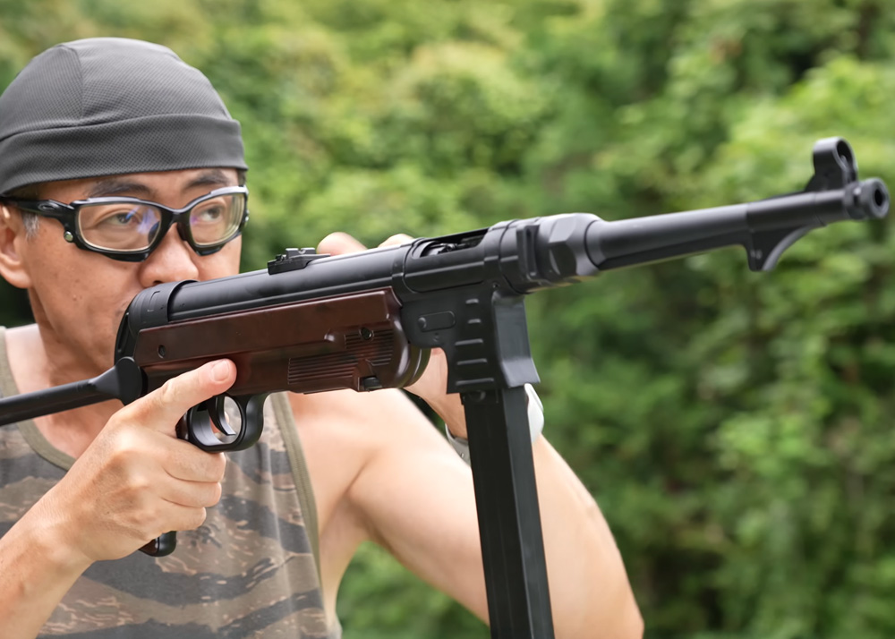 Mach Sakai: AGM MP40 AEG