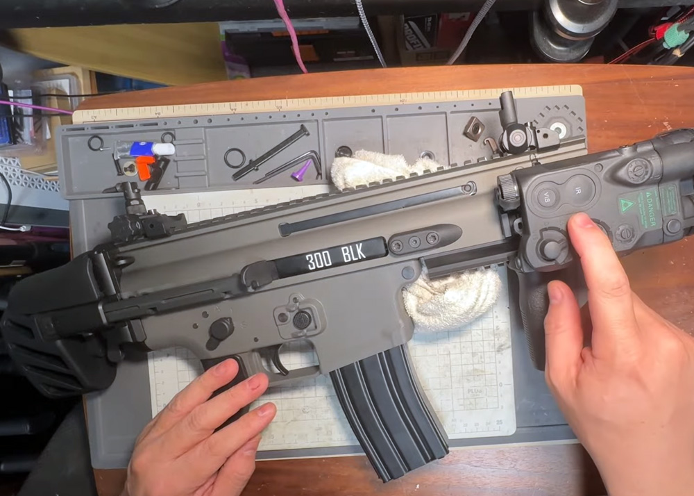 Gun Blue48 BOLT FN SCAR SC BRSS Disassembly