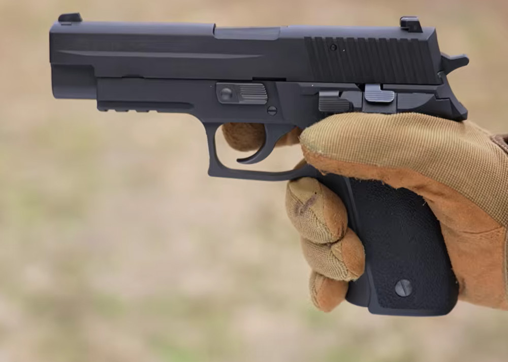 KSC SIG P226R HW Winter Shooting Test | Popular Airsoft: Welcome