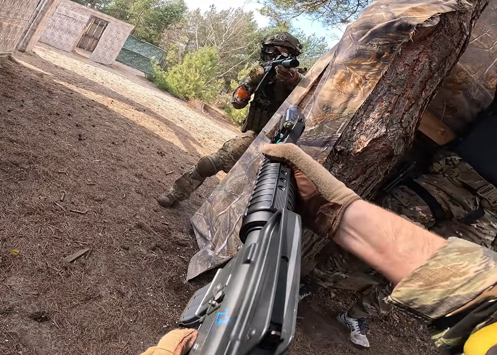 AirsoftNEXT CYMA CGS XM177E1 Gameplay