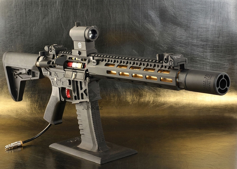 Airsoftjunkiez Custom Expert Series: Gold Skeleton