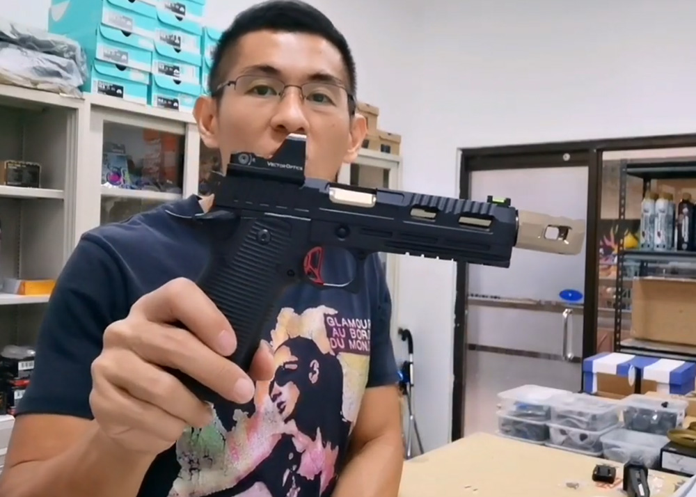Redmantoys: How to Zero Red Dot Pistol Optics