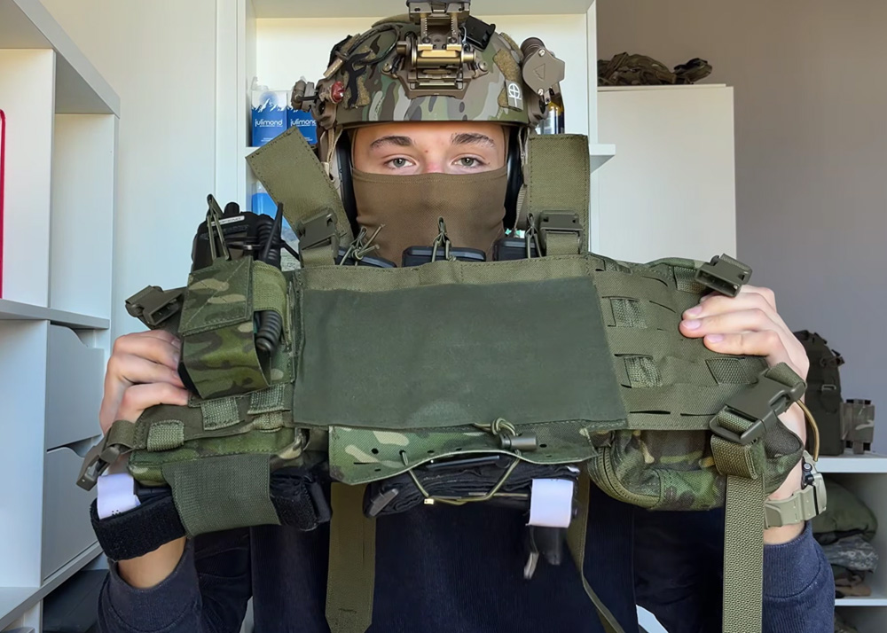 Blauling's 8Fields Budget Chest Rig Setup