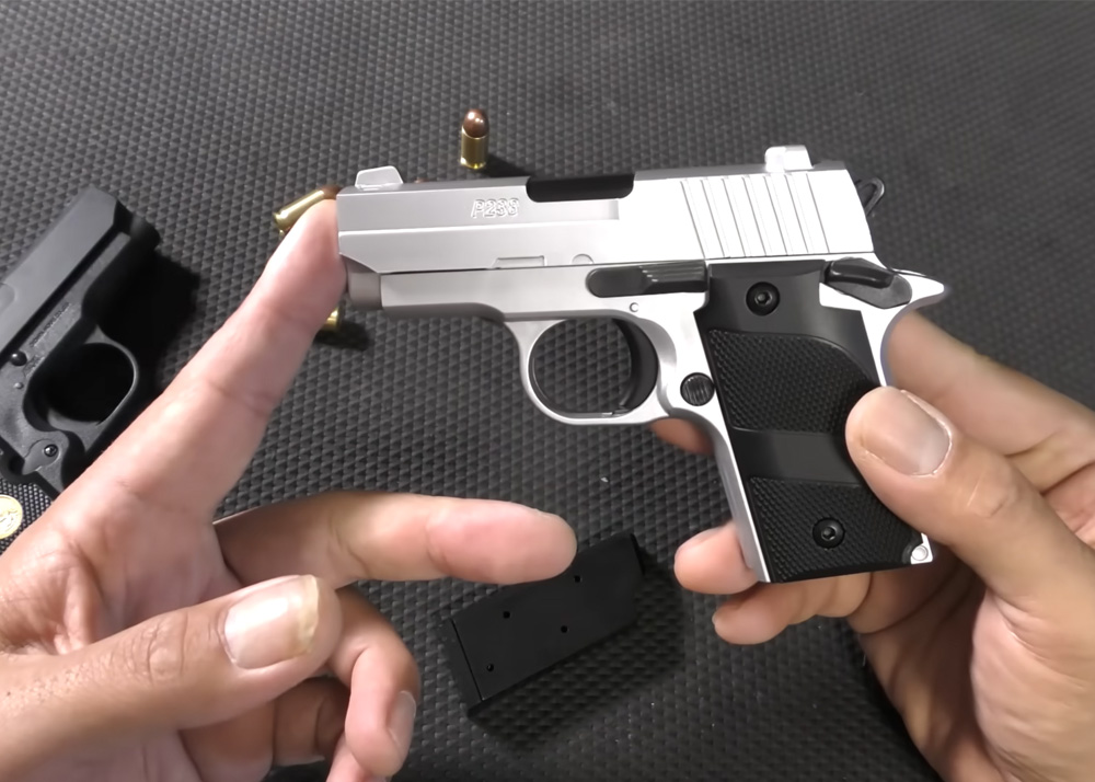 Kuroneko YZ Crown Model SIG Sauer P238