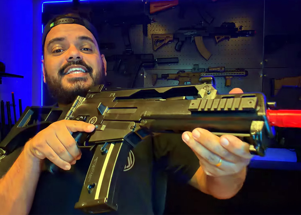 Airsoft Melo With The Rossi Neptune AEG