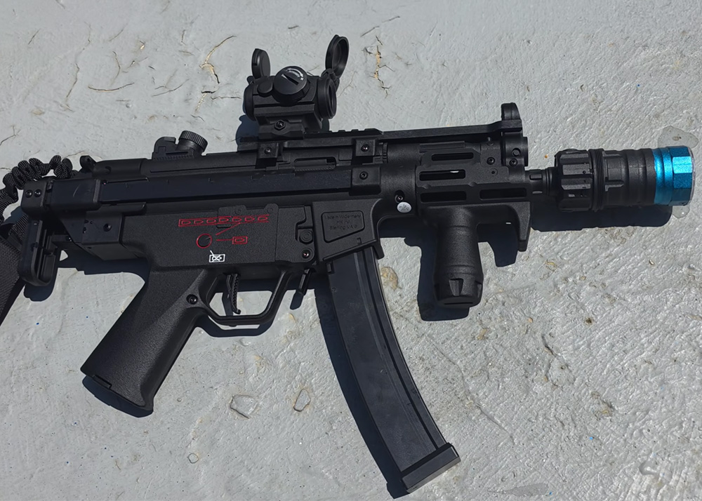 PlaSSo Sungye MP5K M-Lok Full-Option Gel Blaster