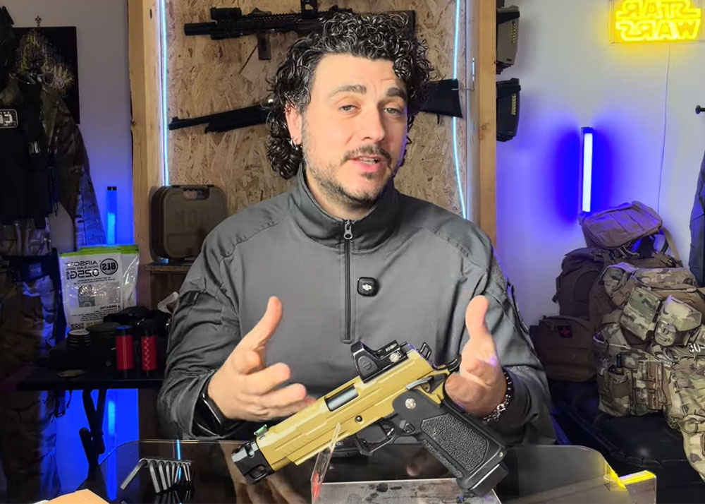 Mego Reviews The Arcturus Vanguard 4.3" Hi-Capa GBB Pistol