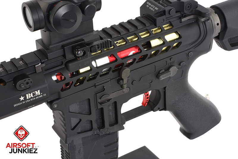 Airsoftjunkiez Custom Expert Series: Gold Skeleton 02