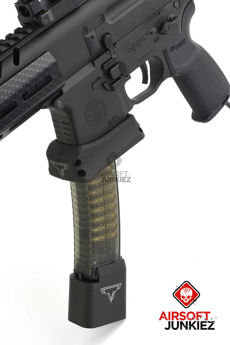Airsoftjunkiez Custom Expert HPA TTI CF MPX  05