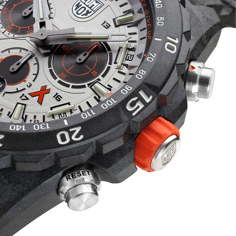 Military 1st: Luminox Bear Grylls Survival Master Outdoor Explorer Watch 45mm 04