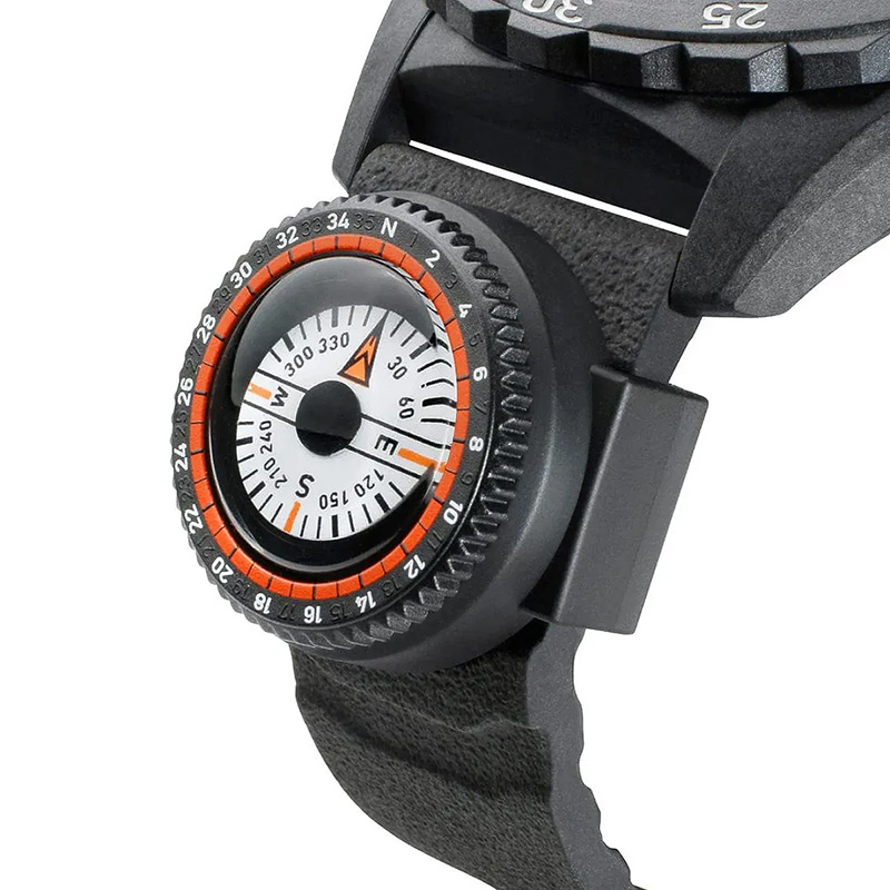 Military 1st: Luminox Bear Grylls Survival Master Outdoor Explorer Watch 45mm 05