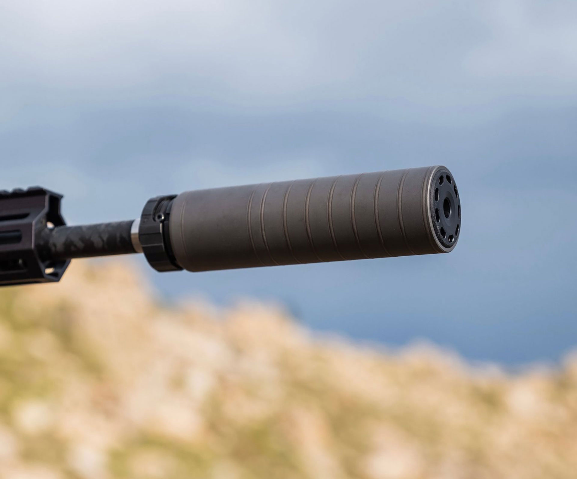 The Scythe Ti Is A Suppressor From Silencerco Made Of Titanium Popular Airsoft Welcome To The 6007